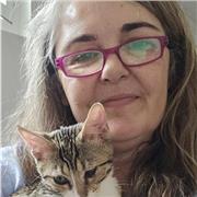 Profesora bilingüe de inglés con amplia experiencia y a la que le encanta la docencia